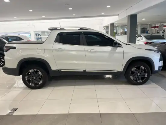 FIAT-TORO-1.3 TURBO 270 FLEX VOLCANO AT6 FIAT-TORO-2025