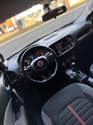 FIAT-TORO-2020