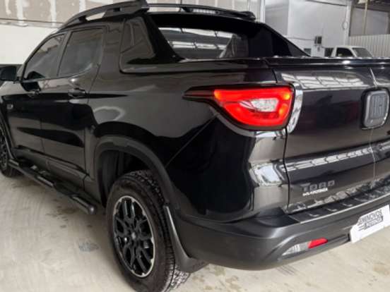 FIAT-TORO-2.0 16V TURBO DIESEL ULTRA 4WD AT9 FIAT-TORO-2023