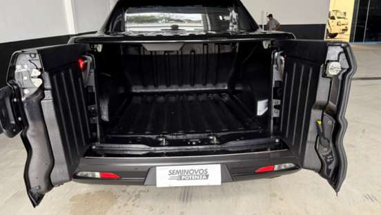FIAT-TORO-2023