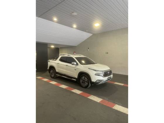 FIAT TORO 2.2 TURBO DIESEL RANCH 4WD AT9