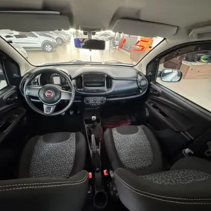 FIAT-UNO-2021