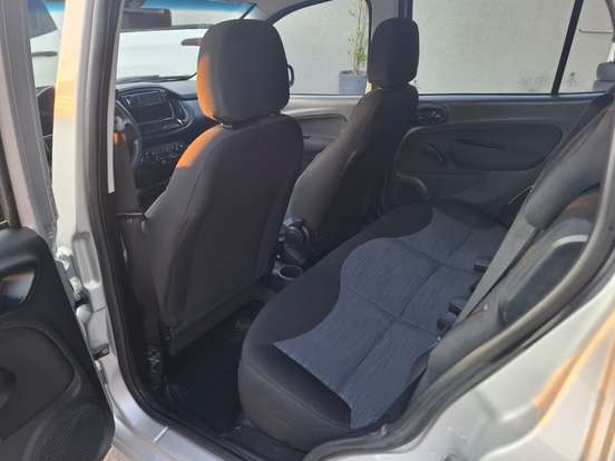 FIAT-UNO-1.0 EVO ATTRACTIVE 8V FLEX 4P MANUAL FIAT-UNO-2015