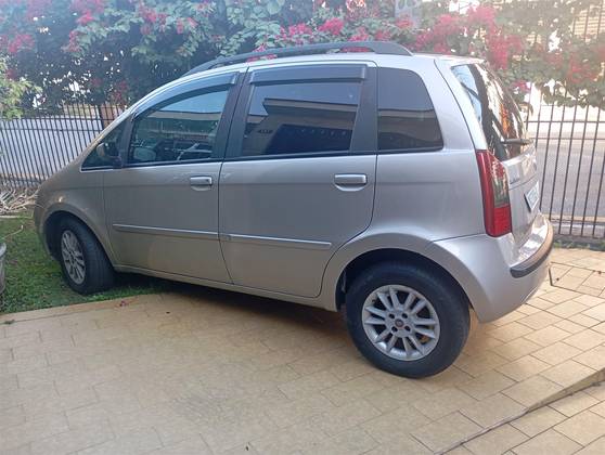 FIAT IDEA 1.8 MPI HLX 8V FLEX 4P MANUAL