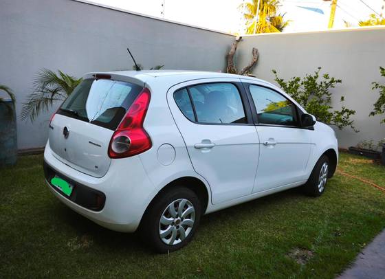 FIAT PALIO 1.4 MPI ATTRACTIVE 8V FLEX 4P MANUAL