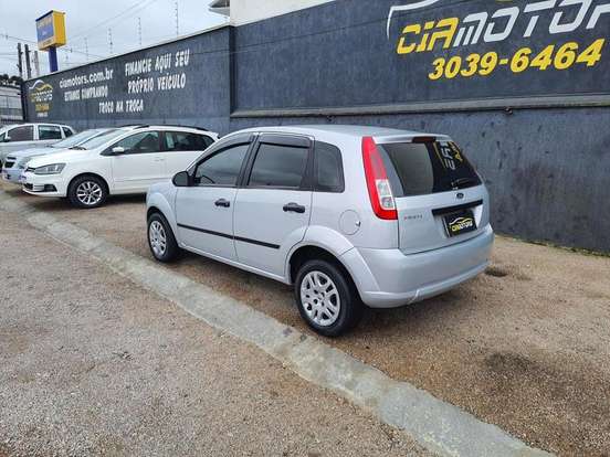 FORD-COURIER-2009