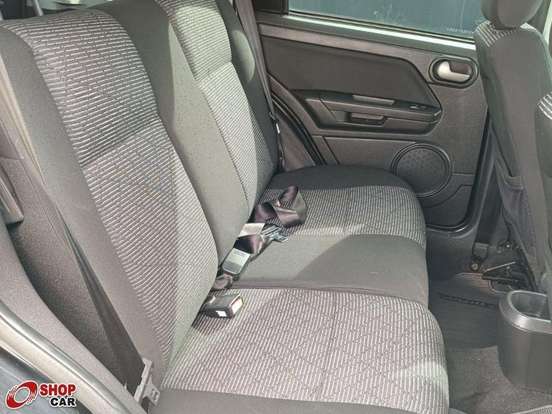 FORD-ECOSPORT-2011