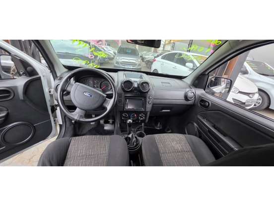FORD-ECOSPORT-2011