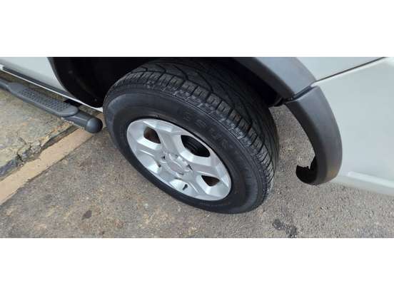 FORD-ECOSPORT-2011