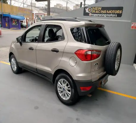 FORD-ECOSPORT-2014