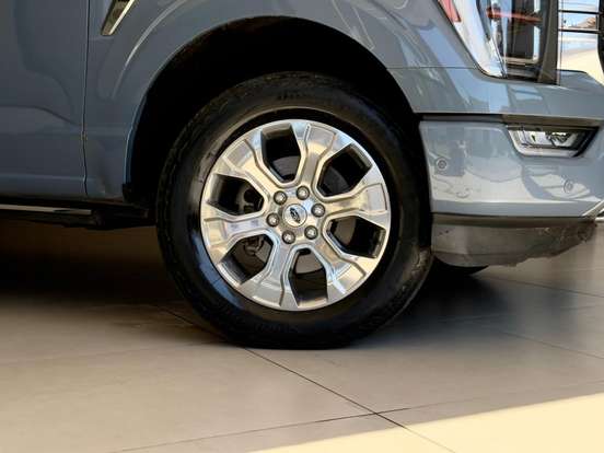 FORD-F-150-2023