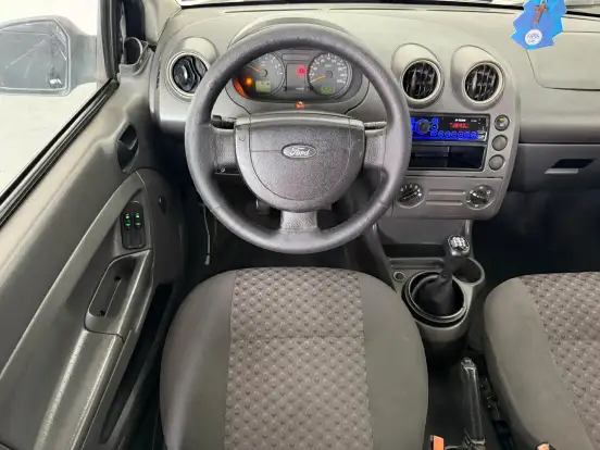 FORD-FIESTA-2004