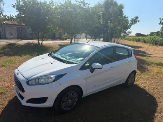 FORD-FIESTA-2014