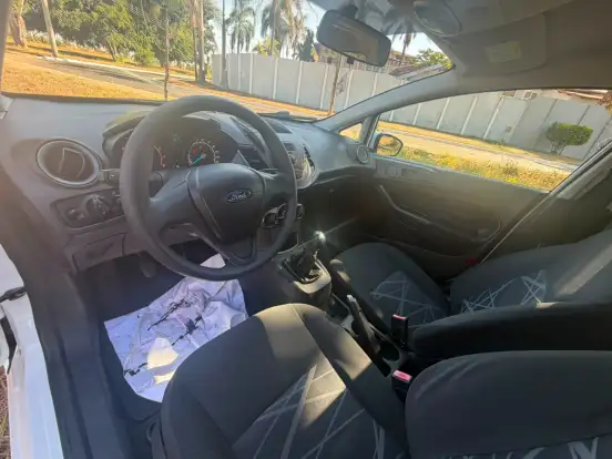 FORD-FIESTA-1.5 S HATCH 16V FLEX 4P MANUAL FORD-FIESTA-2014
