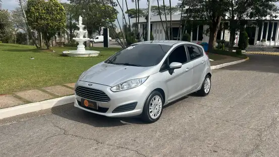FORD-FIESTA-2015