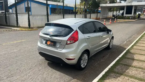 FORD-FIESTA-2015