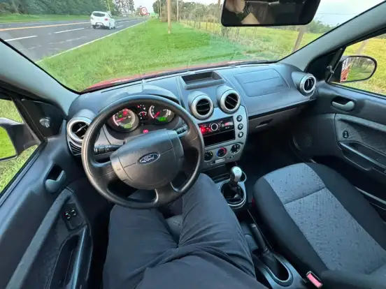 FORD-FIESTA-2013