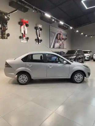 FORD-FIESTA-2011