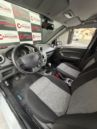 FORD-FIESTA-2013