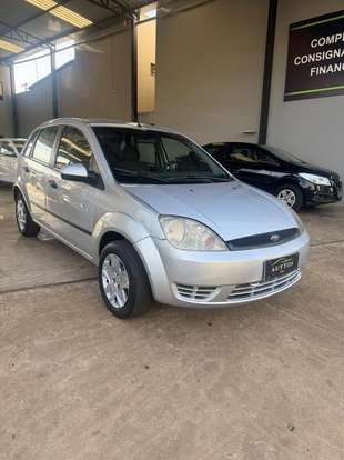 FORD-FIESTA-2006