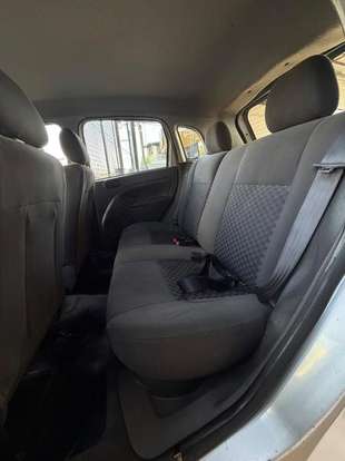 FORD-FIESTA-2006