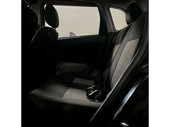 FORD-FIESTA-2012