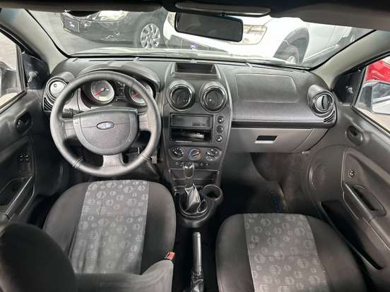 FORD-FIESTA-2012