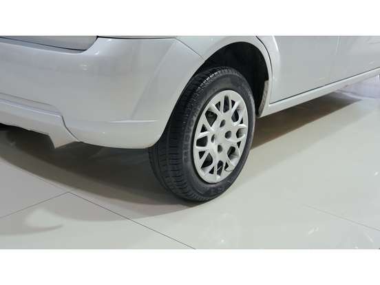 FORD-FIESTA-2013