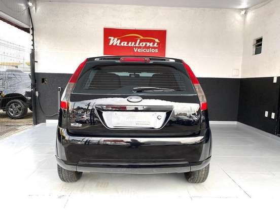 FORD-FIESTA-2014