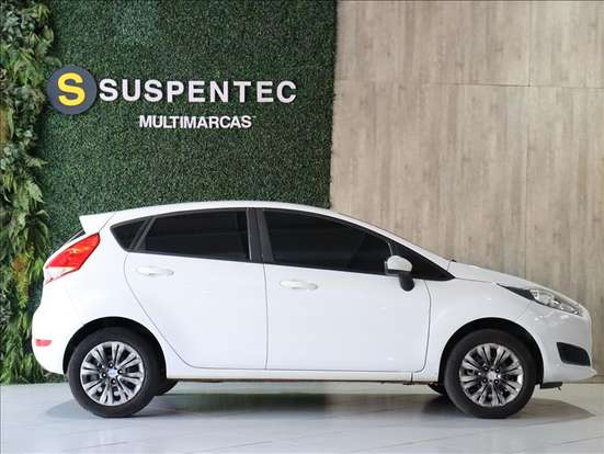 FORD-FIESTA-2014