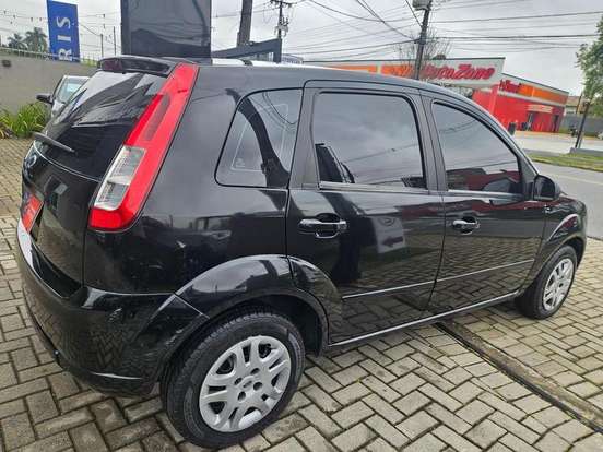 FORD-FIESTA-2008