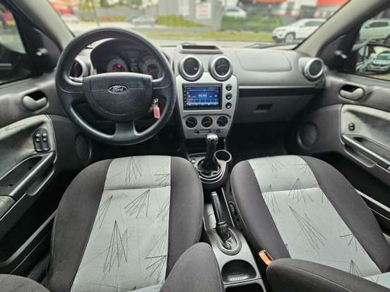 FORD-FIESTA-2008