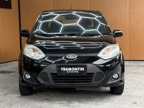 FORD-FIESTA-2013