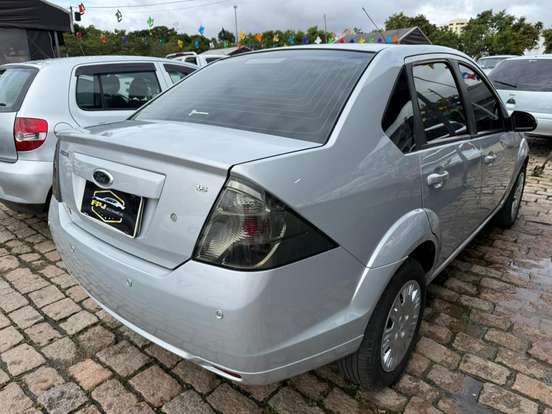FORD-FIESTA-2013