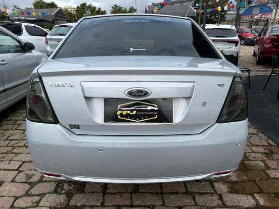 FORD-FIESTA-2013