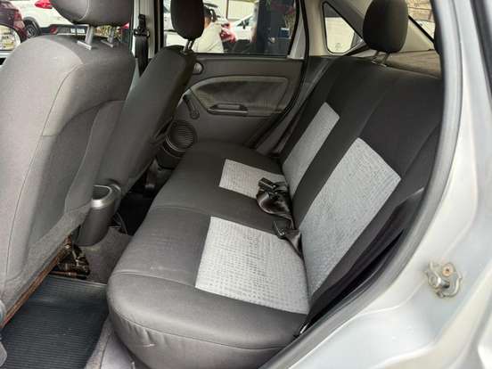 FORD-FIESTA-1.6 ROCAM SEDAN 8V FLEX 4P MANUAL FORD-FIESTA-2013