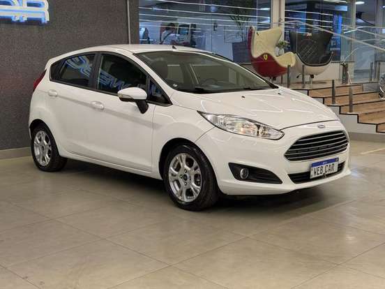 FORD-FIESTA-2015