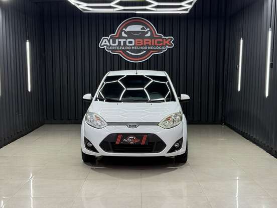 FORD-FIESTA-2014