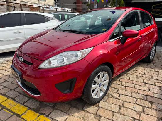 FORD-FIESTA-2012