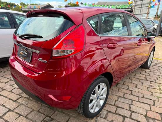 FORD-FIESTA-2012
