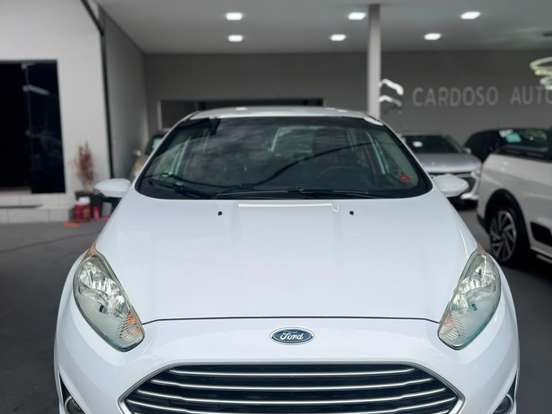 FORD-FIESTA-1.6 SE SEDAN 16V FLEX 4P POWERSHIFT FORD-FIESTA-2015