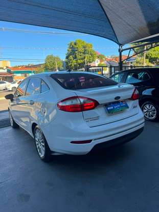 FORD-FIESTA-2014