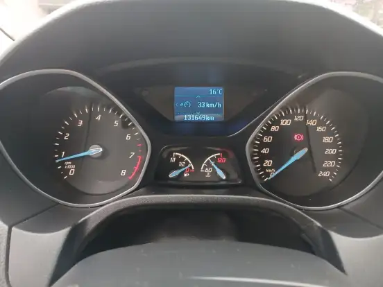 FORD-FOCUS-2014