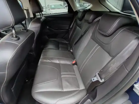 FORD-FOCUS-2014