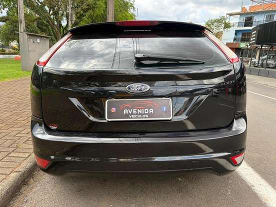 FORD-FOCUS-2013