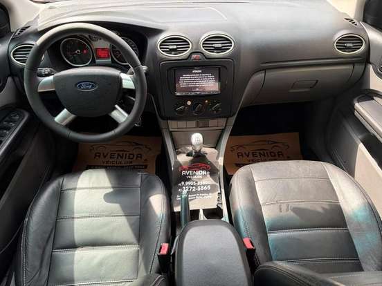 FORD-FOCUS-2013