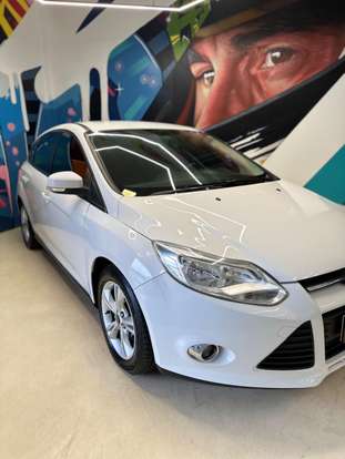 FORD-FOCUS-2014