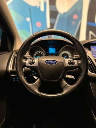 FORD-FOCUS-2014