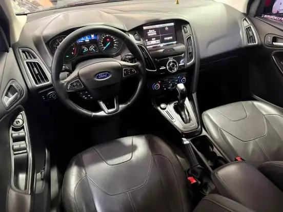 FORD-FOCUS-2015