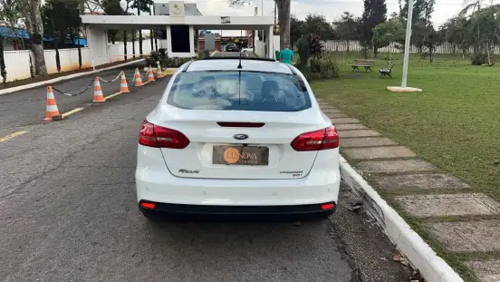 FORD-FOCUS-2016
